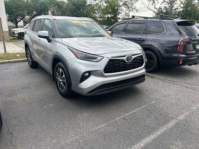 2024 TOYOTA Highlander