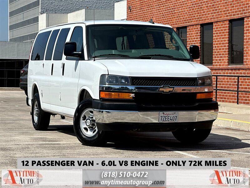 2017 CHEVROLET Express