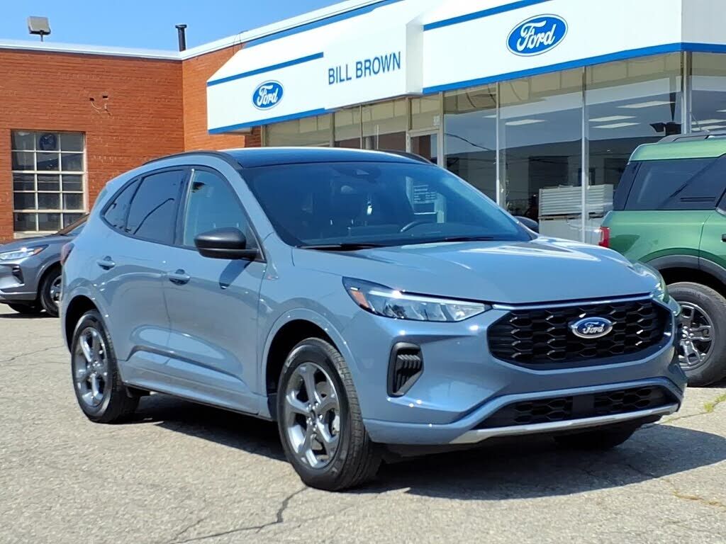 2024 FORD Escape