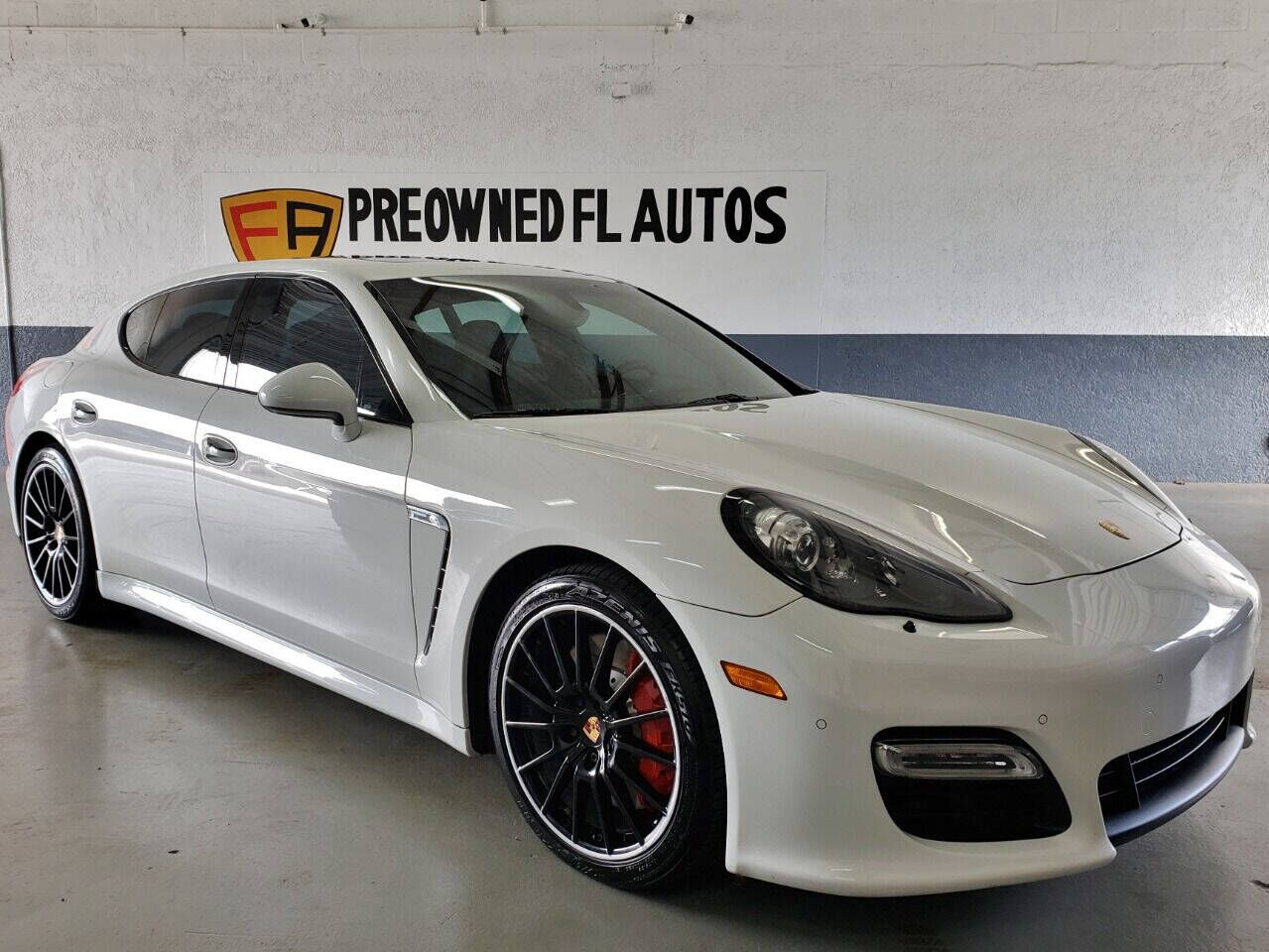 2013 PORSCHE Panamera