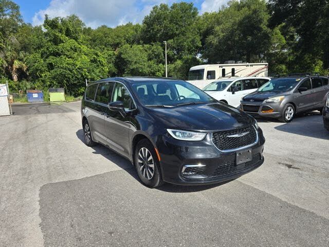 2024 CHRYSLER Pacifica