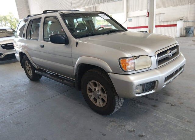 2004 NISSAN Pathfinder