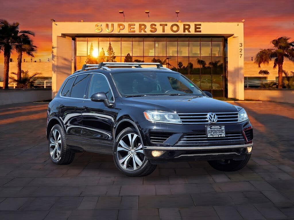2017 VOLKSWAGEN Touareg
