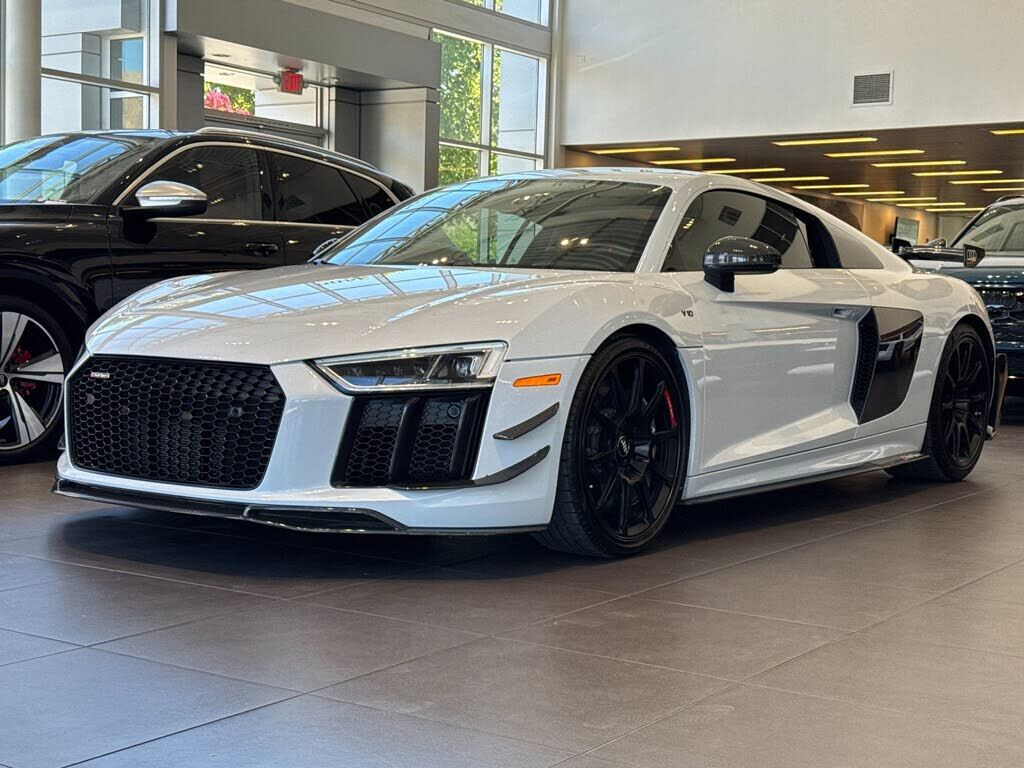 2018 AUDI R8