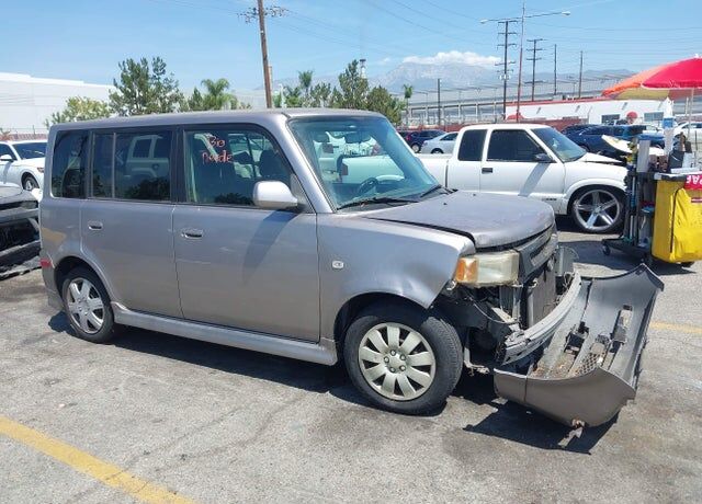 2005 TOYOTA SCION