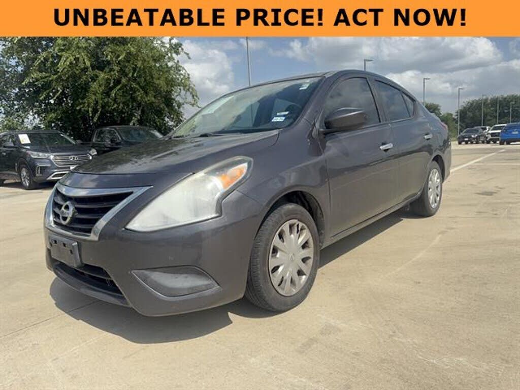 2015 NISSAN Versa