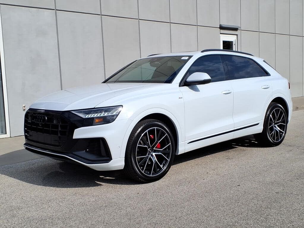 2021 AUDI Q8
