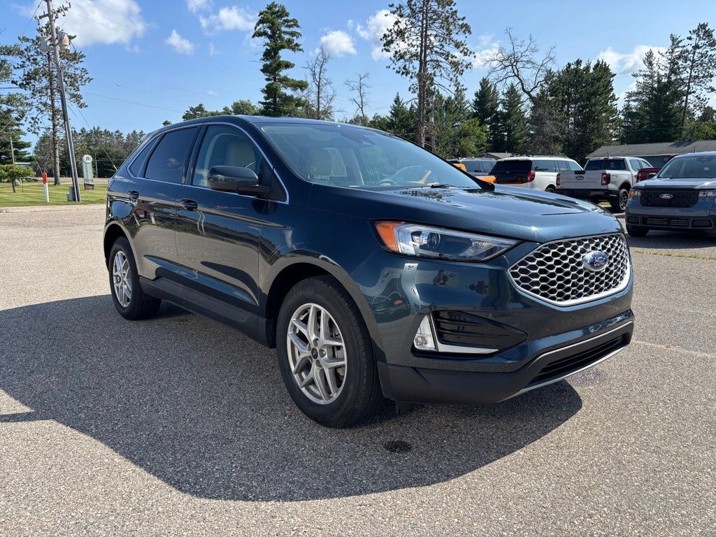 2024 FORD Edge