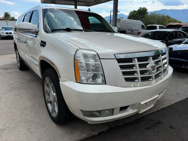 2011 CADILLAC Escalade