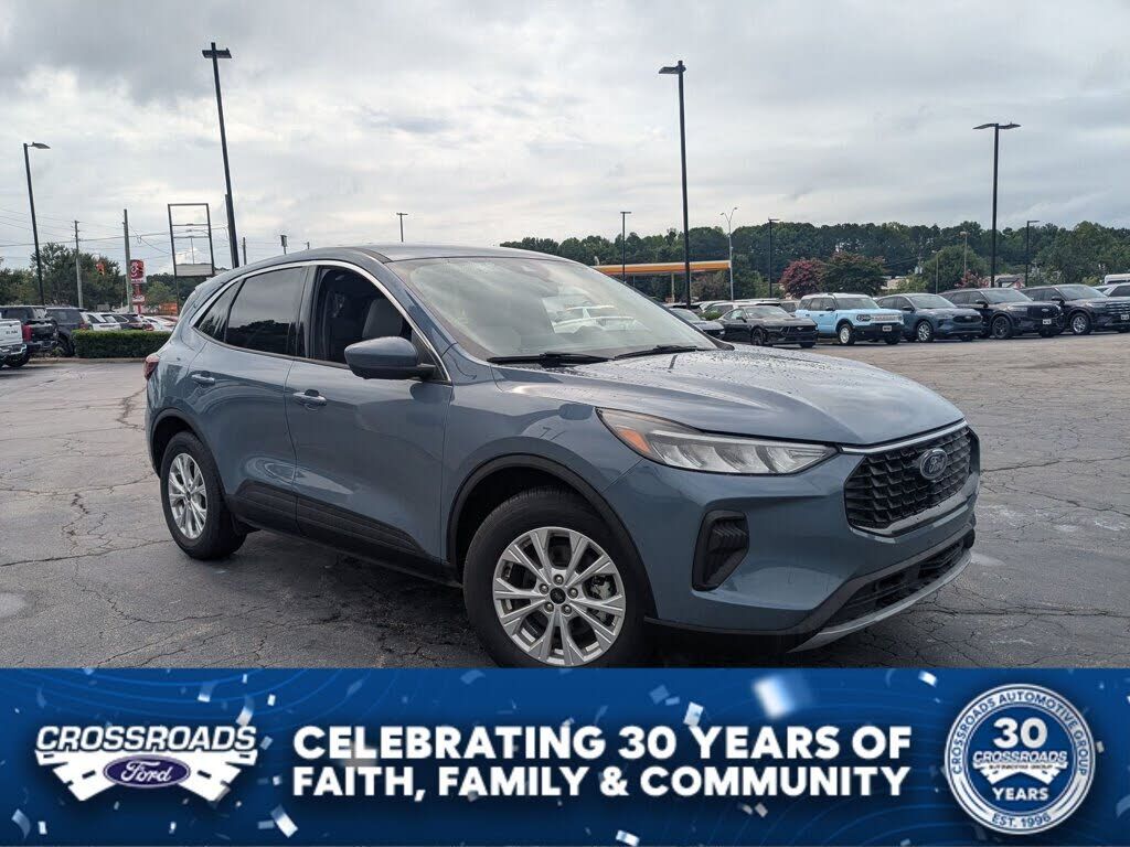 2023 FORD Escape