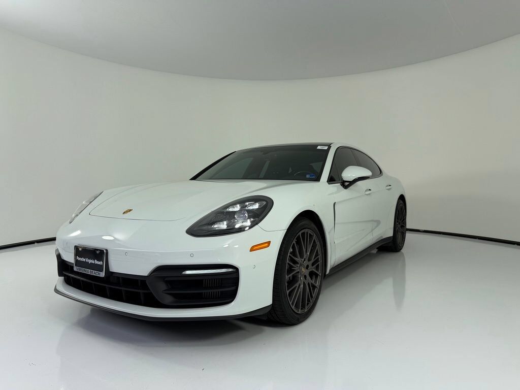 2022 PORSCHE Panamera