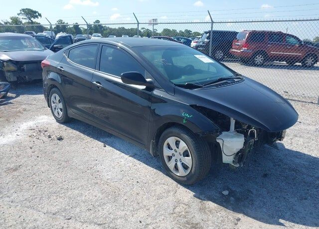 2016 HYUNDAI Elantra