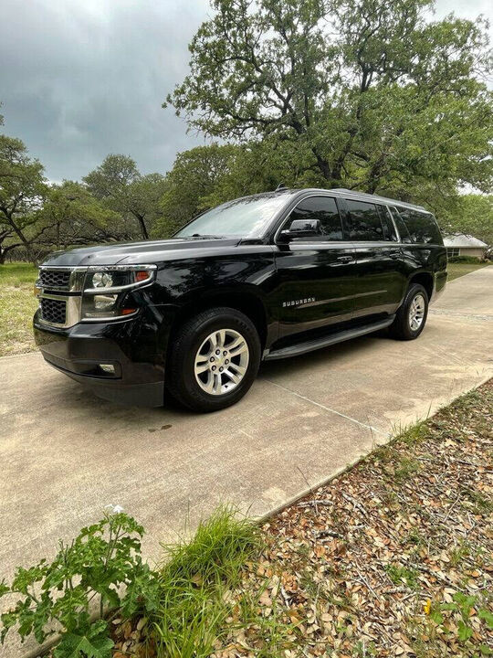 2016 CHEVROLET Suburban