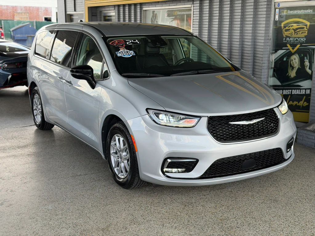 2024 CHRYSLER Pacifica