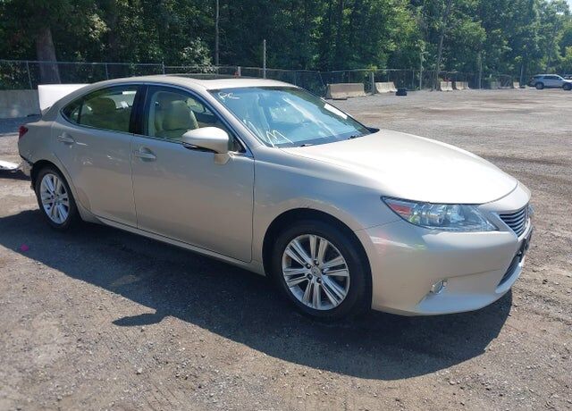 2014 LEXUS ES