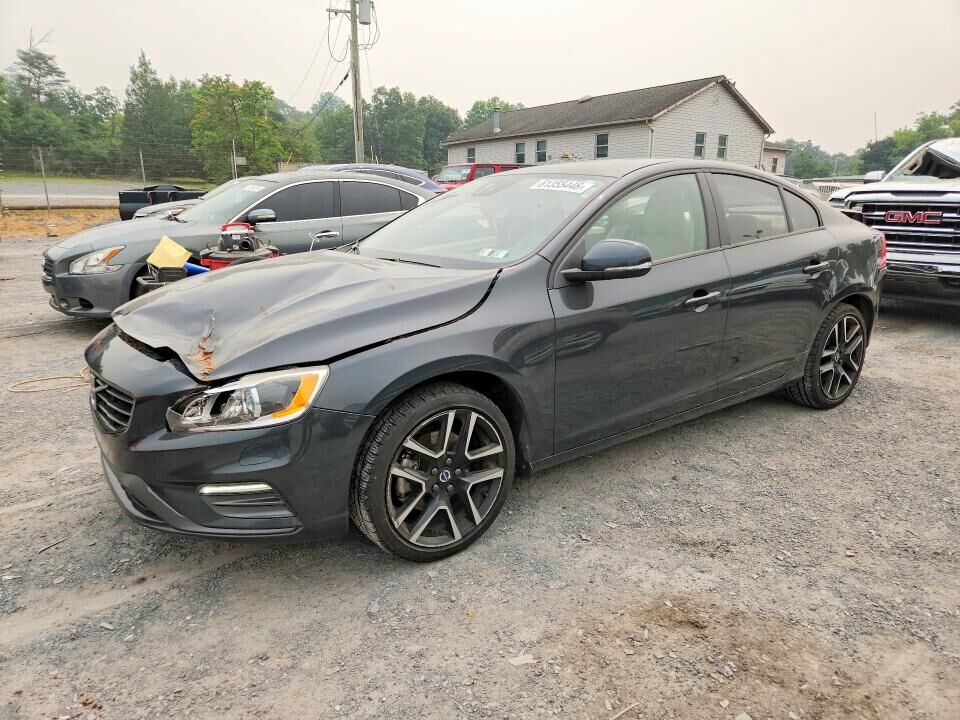 2017 VOLVO S60