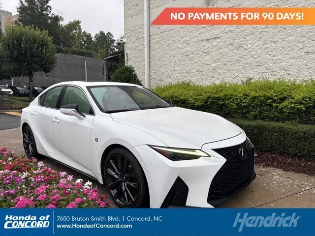 2022 LEXUS IS
