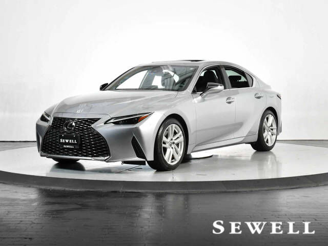 2023 LEXUS IS
