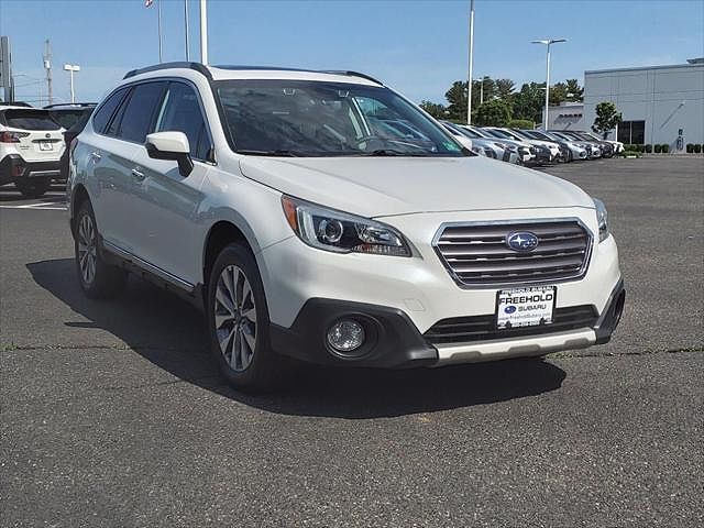 2017 SUBARU Outback