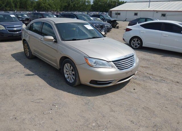 2014 CHRYSLER 200