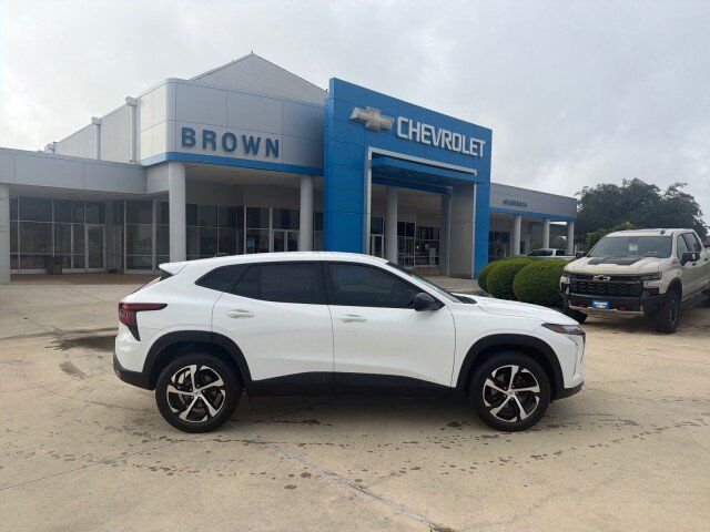 2024 CHEVROLET Trax