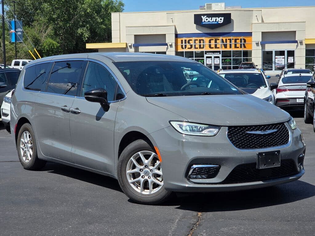 2025 CHRYSLER Pacifica
