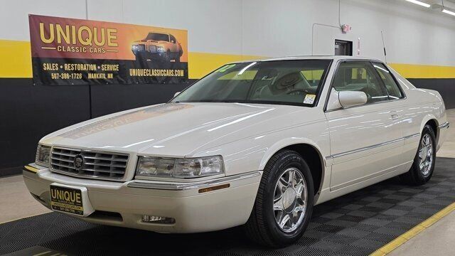 2002 CADILLAC Eldorado