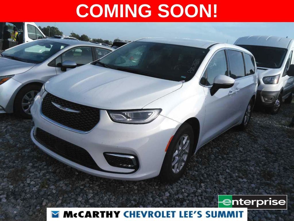 2023 CHRYSLER Pacifica