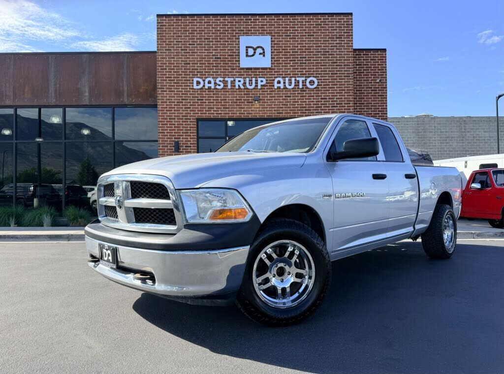 2011 DODGE Ram