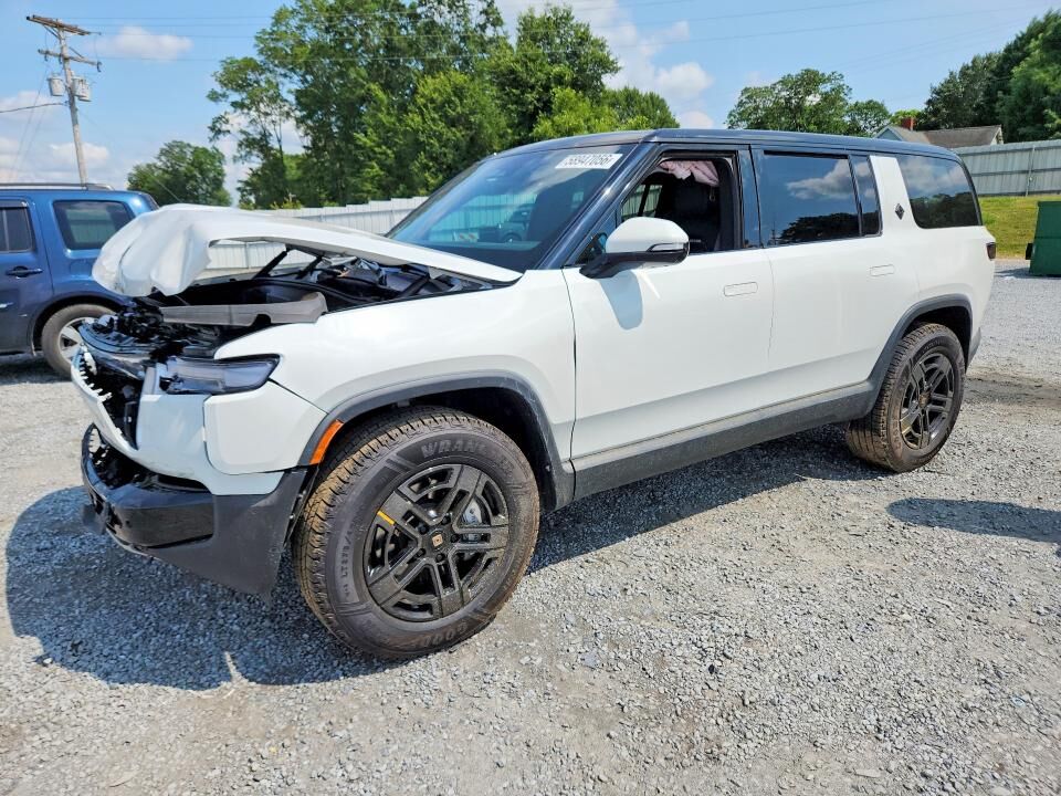2025 RIVIAN R1S