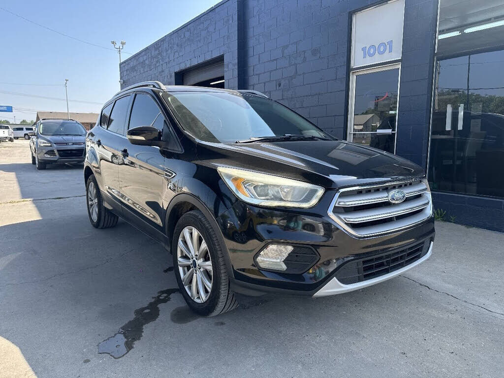 2017 FORD Escape