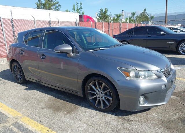 2013 LEXUS CT