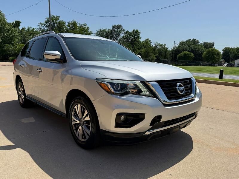 2018 NISSAN Pathfinder