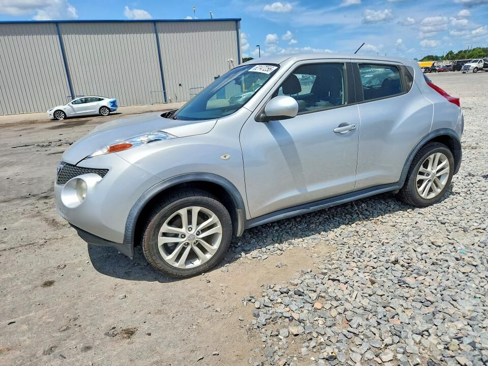 2013 NISSAN Juke
