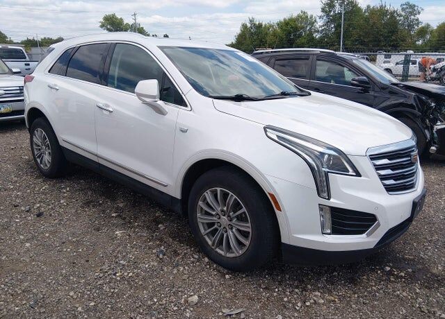 2017 CADILLAC XT5