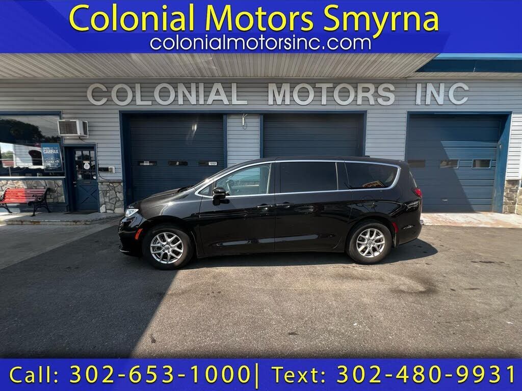 2023 CHRYSLER Pacifica