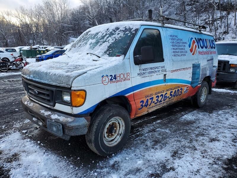 2005 FORD E-350