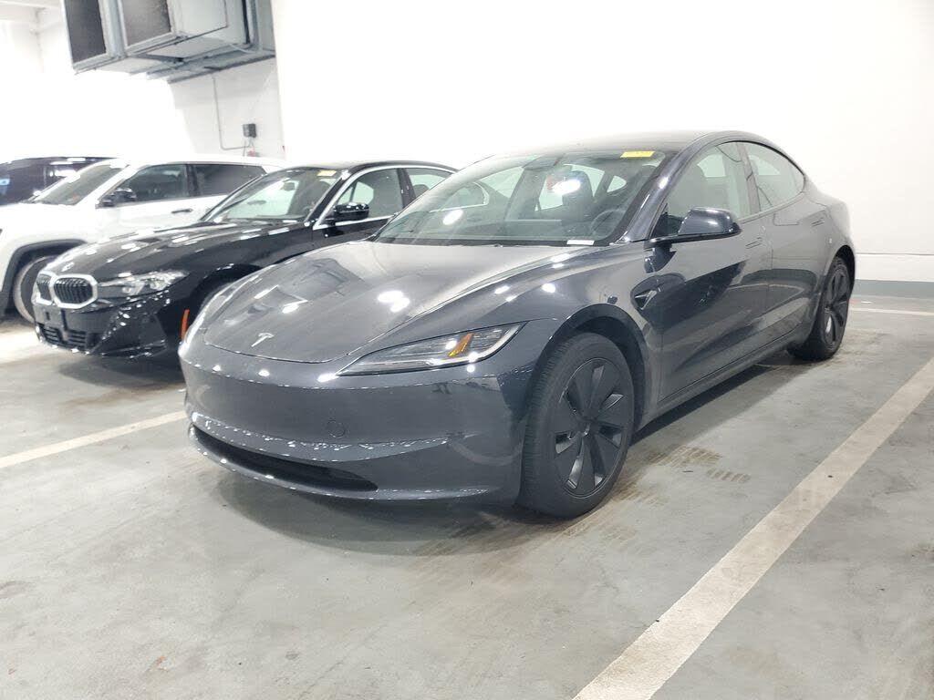2024 TESLA Model 3