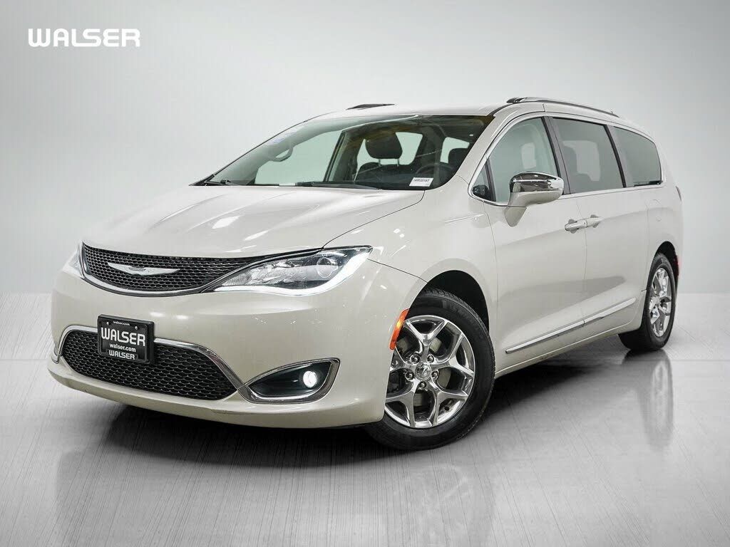 2017 CHRYSLER Pacifica