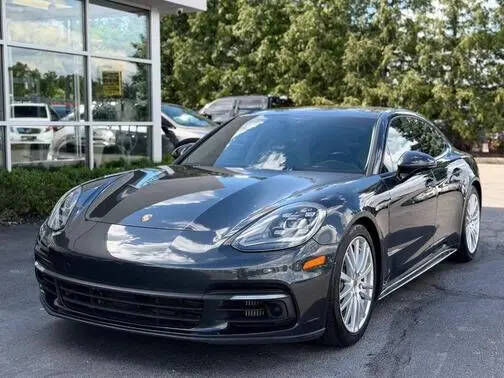 2017 PORSCHE Panamera