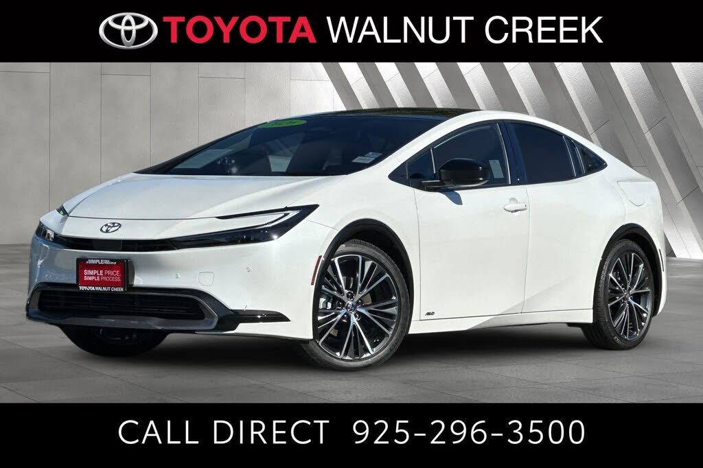 2026 TOYOTA PRIUS