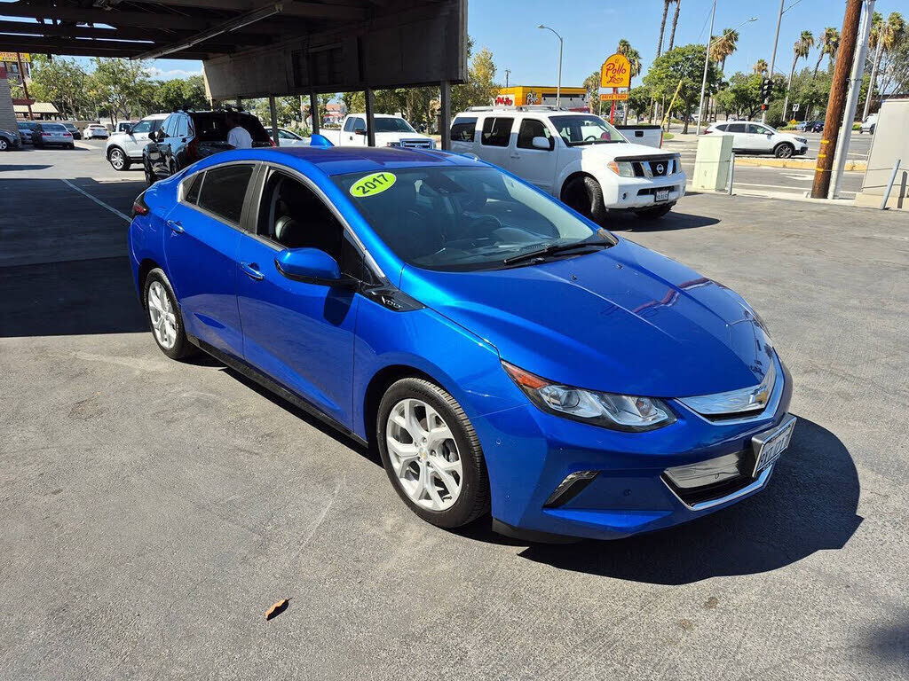 2017 CHEVROLET Volt