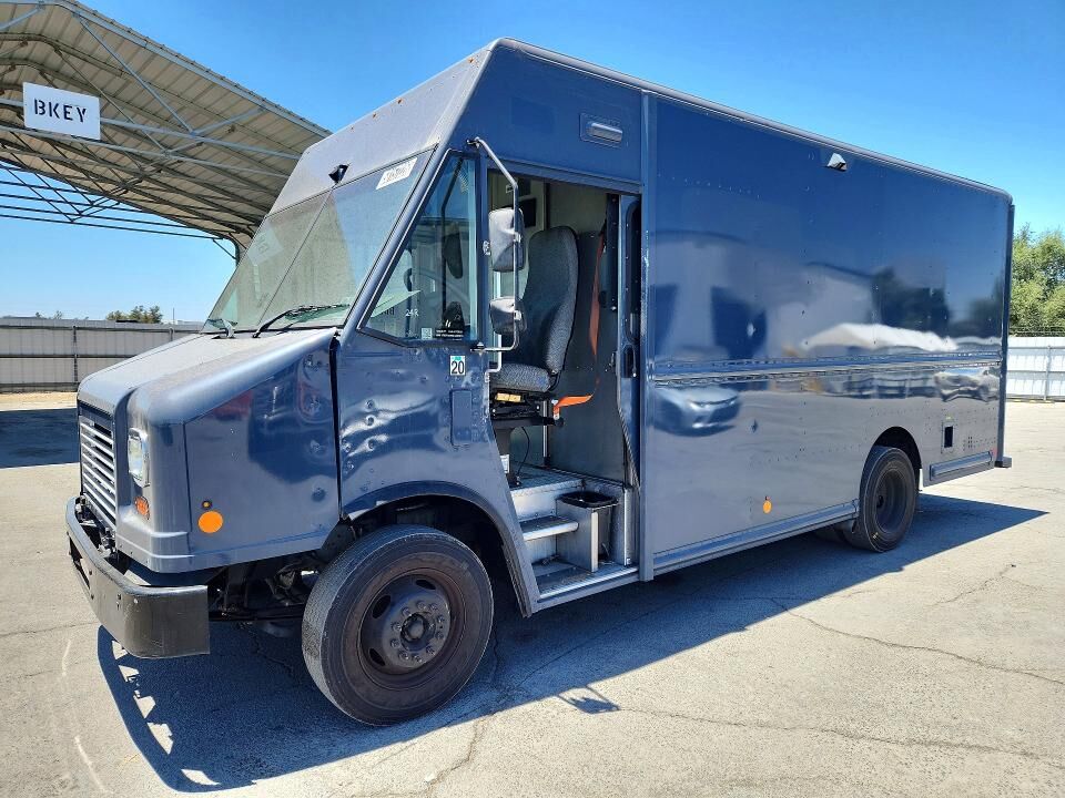 2020 FORD Commercial Chassis