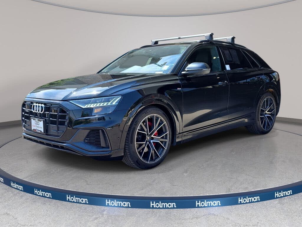 2022 AUDI Q8