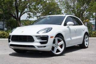 2017 PORSCHE Macan