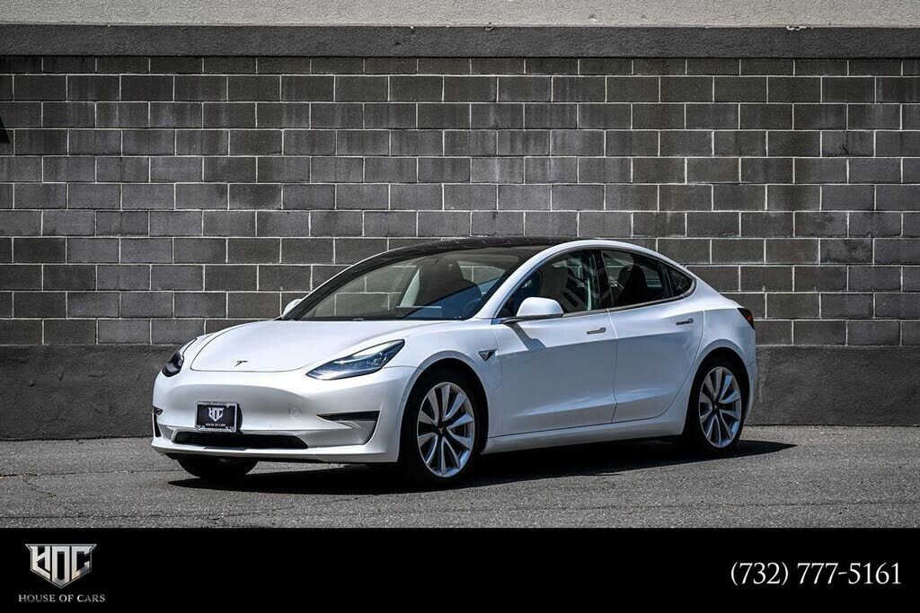 2018 TESLA Model 3