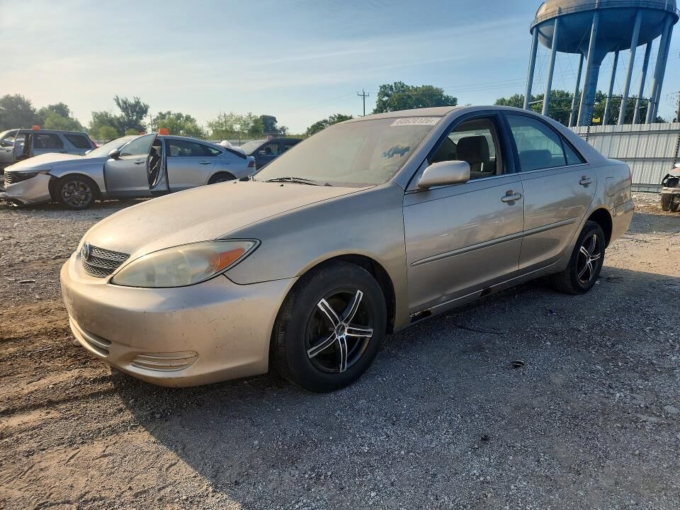 2002 TOYOTA Camry