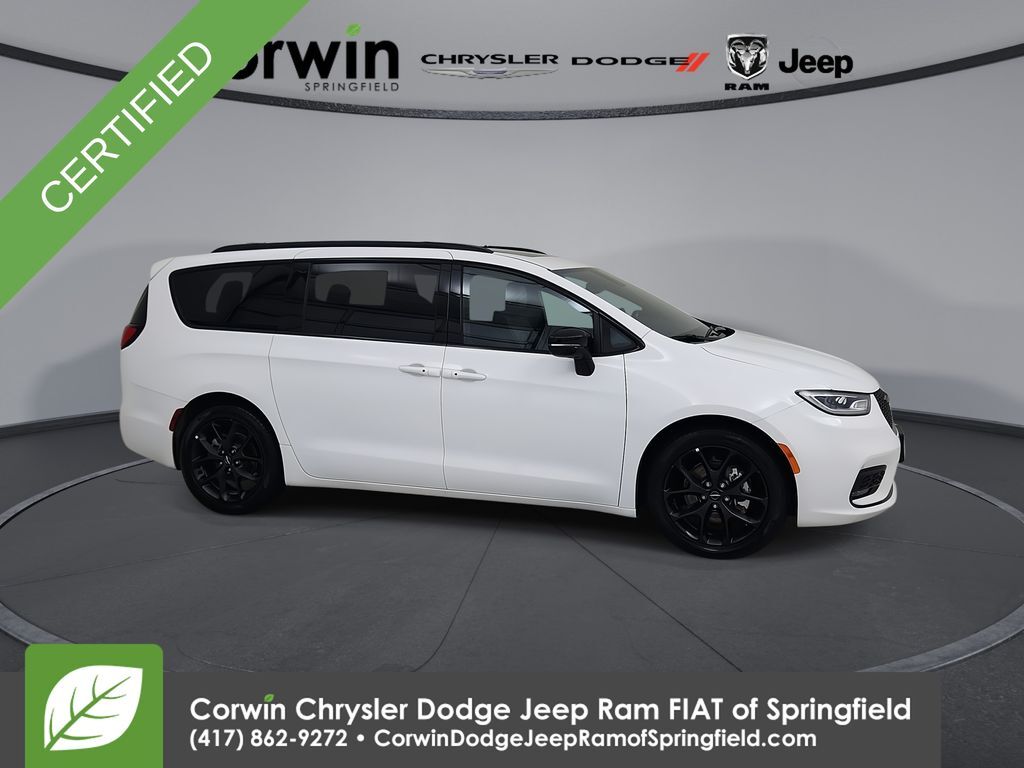 2025 CHRYSLER Pacifica