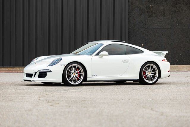 2015 PORSCHE 911