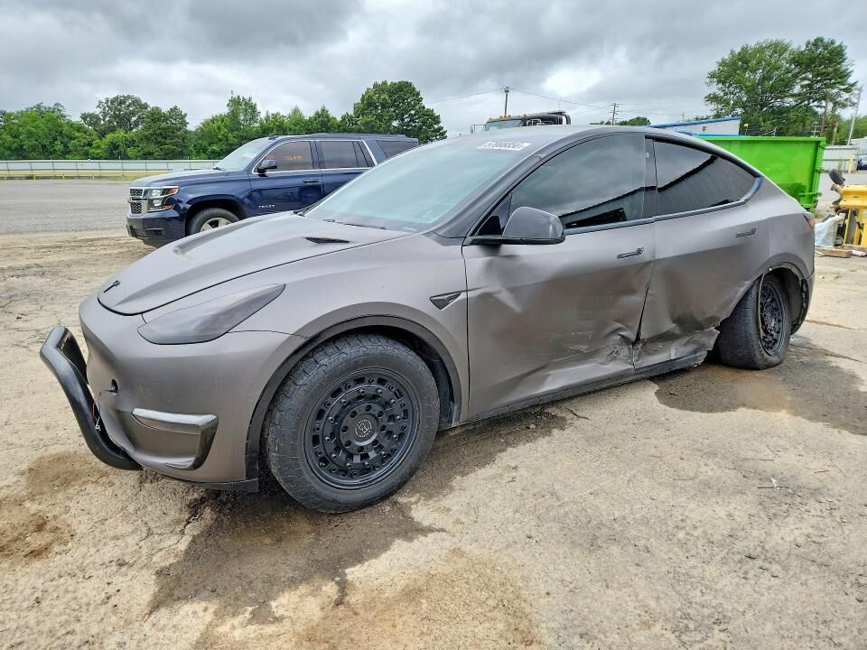 2021 TESLA Model Y